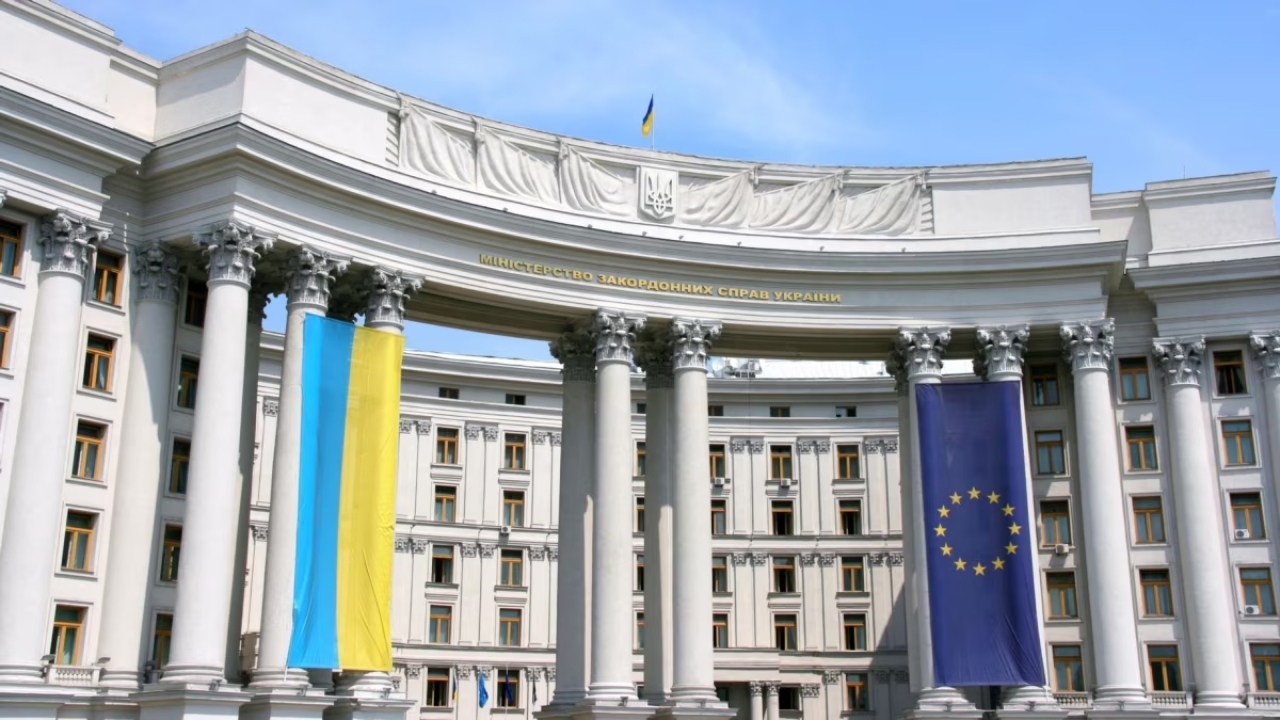 МЗС: як діє тимчасовий захист у ЄС для українців і куди звертатись МЗС-як-діє-тимчасовий-захист-у-ЄС-для-українців-і-куди-звертатись