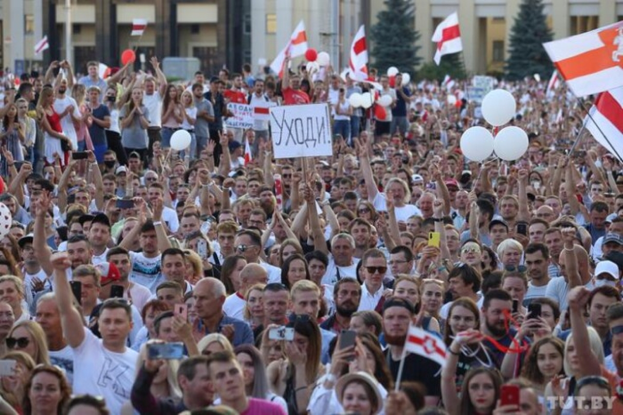 На акції протесту у Мінську зібралося близько трьох тисяч осіб На-акції-протесту-у-Мінську-зібралося-близько-трьох-тисяч-осіб