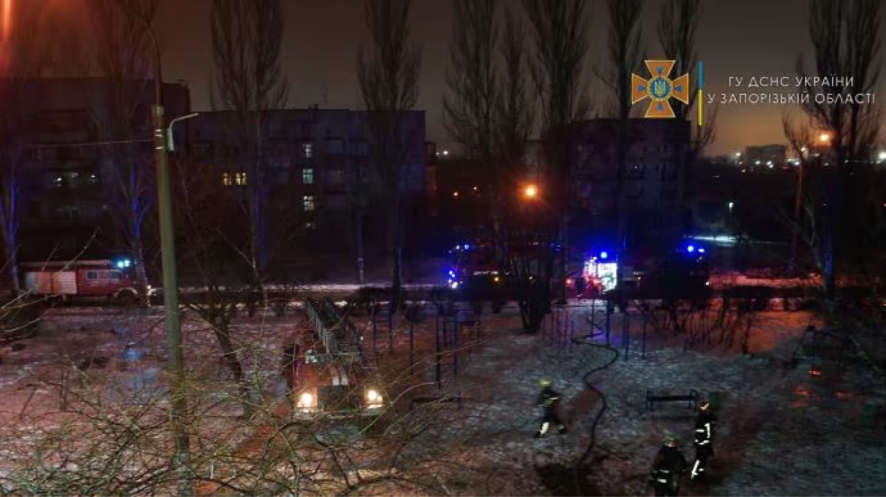 Пожежа у запорізькому гуртожитку: евакуювали 28 людей Пожежа-у-запорізькому-гуртожитку-евакуювали-28-людей