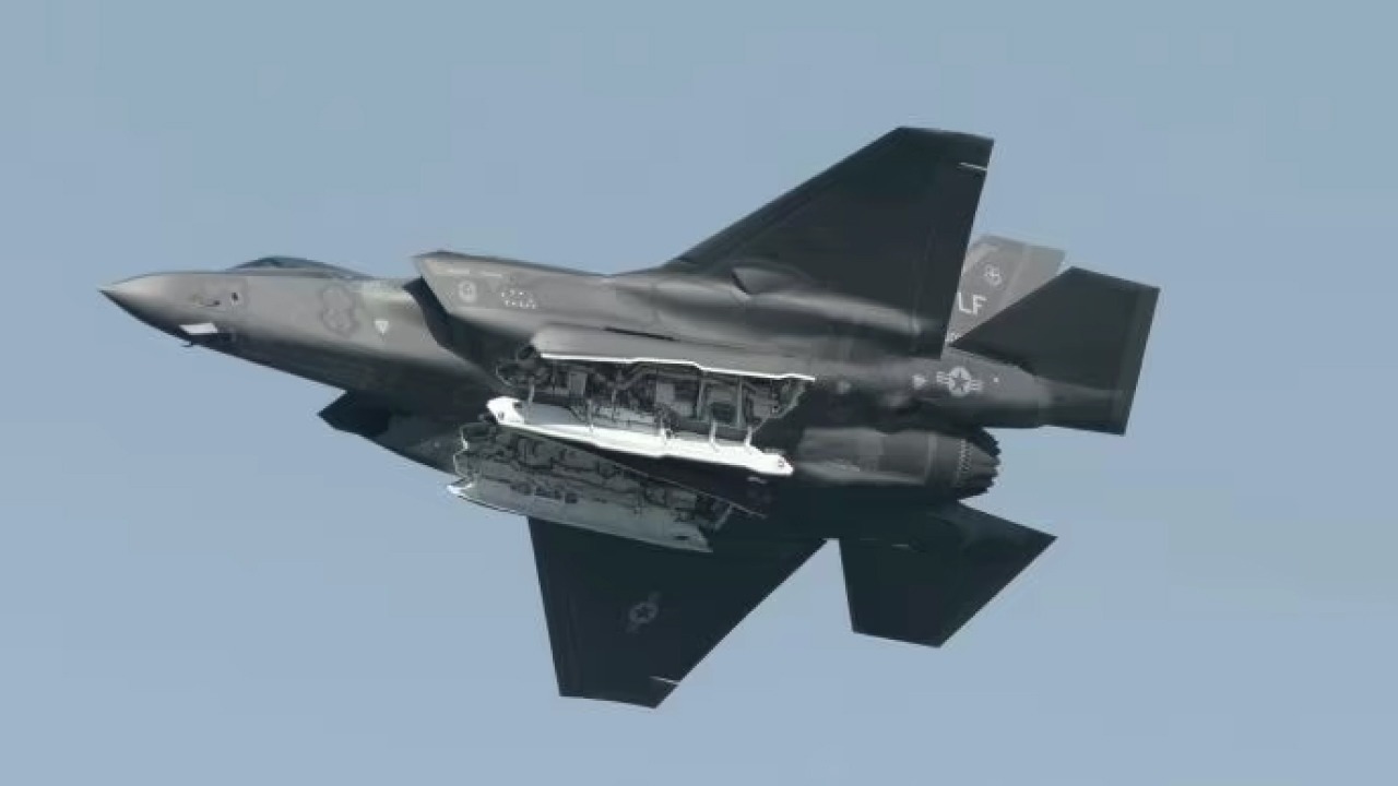 Американський військовий літак розбився у Середземному морі Американський-військовий-літак-розбився-у-Середземному-морі