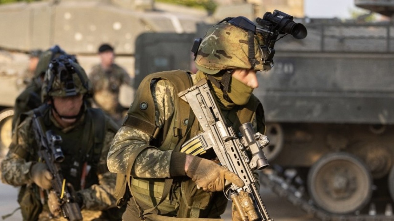 Чехія розширила термін проведення навчання ЗСУ на своїй території до кінця 2024 року Чехія-розширив-термін-проведення-навчання-українських-військових-на-своїй-території-до-кінця-2024-року