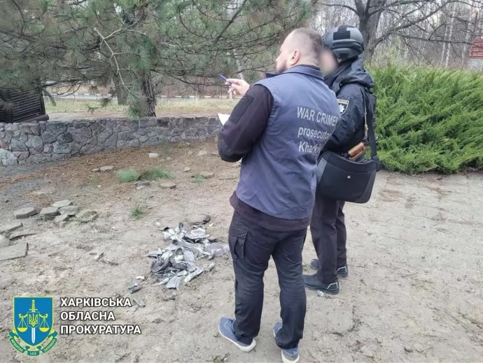Обстріл Харкова: ракета влучила поблизу двох розважальних комплексів Обстріл-Харкова-ракета-влучила-поблизу-двох-розважальних-комплексів-1