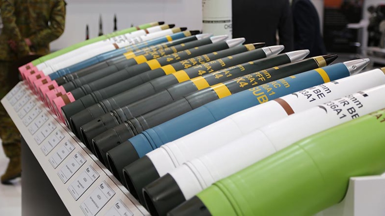 Rheinmetall поставить артилерійські снаряди Україні на суму 142 мільйони євро Rheinmetall-поставить-артилерійські-снаряди-Україні-на-суму-142-мільйони-євро